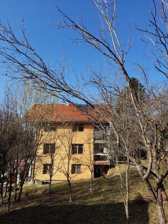 Atlantis Home Kulen Vakuf Esterno foto