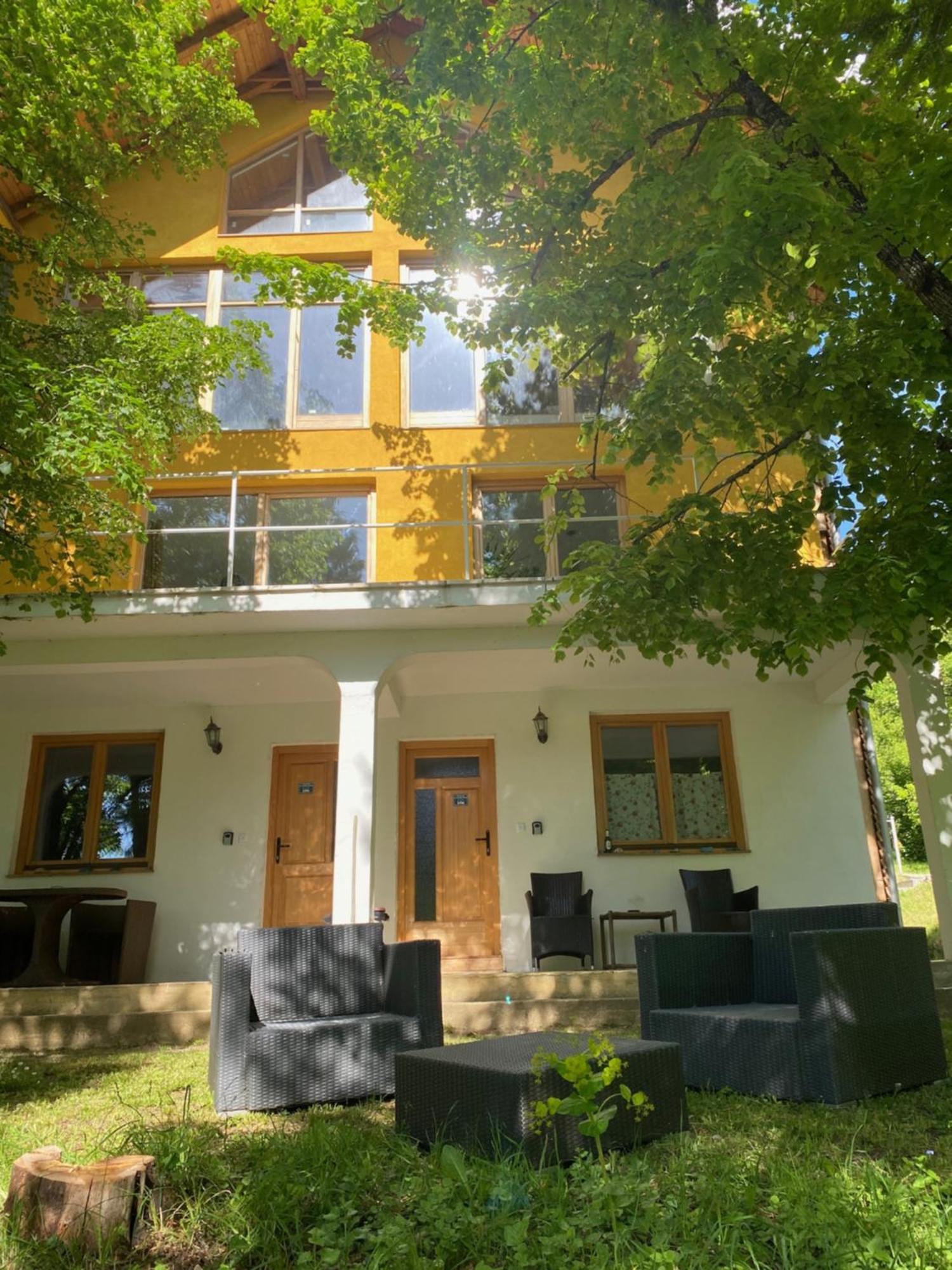 Atlantis Home Kulen Vakuf Esterno foto